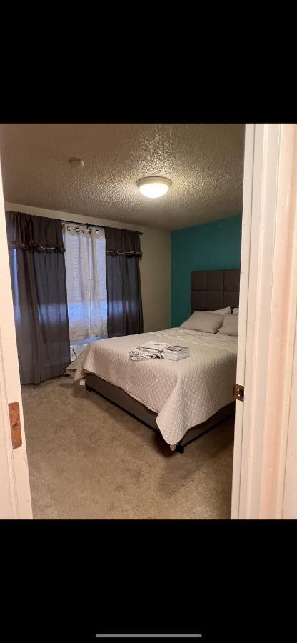 Lovely Two Bedroom, Minutes Away From Downtown Anchorage Buitenkant foto