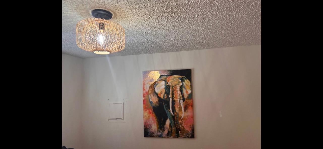 Lovely Two Bedroom, Minutes Away From Downtown Anchorage Buitenkant foto